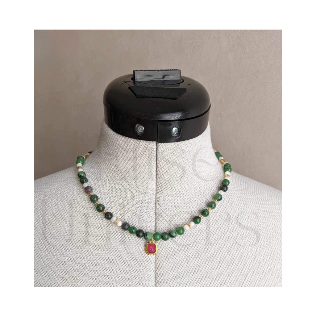 Collier rubis zoisite